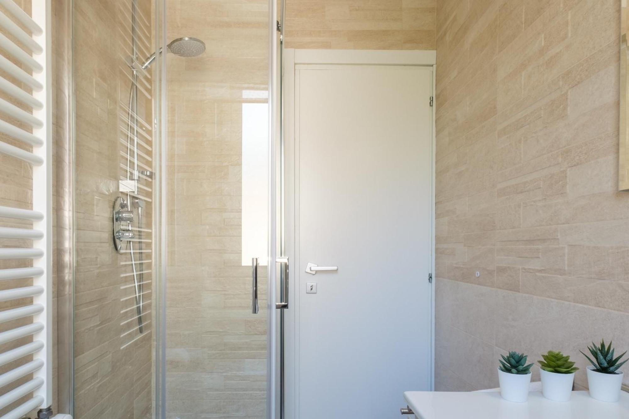 בולוניה Scandellari Apartments - Stylish Stay For Two Guests מראה חיצוני תמונה