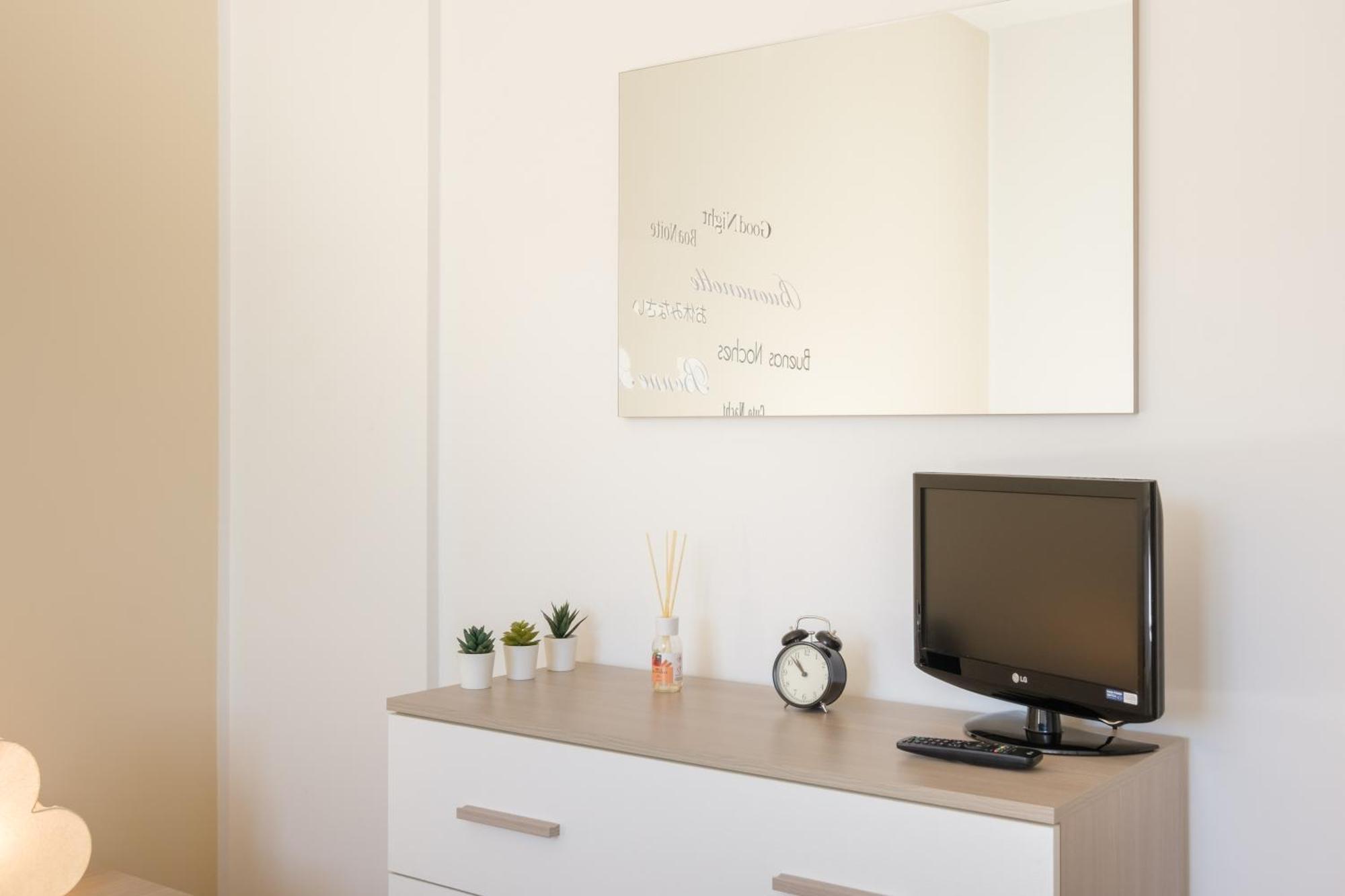 בולוניה Scandellari Apartments - Stylish Stay For Two Guests מראה חיצוני תמונה
