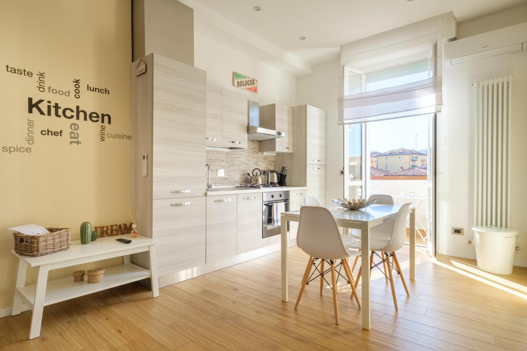 בולוניה Scandellari Apartments - Stylish Stay For Two Guests מראה חיצוני תמונה